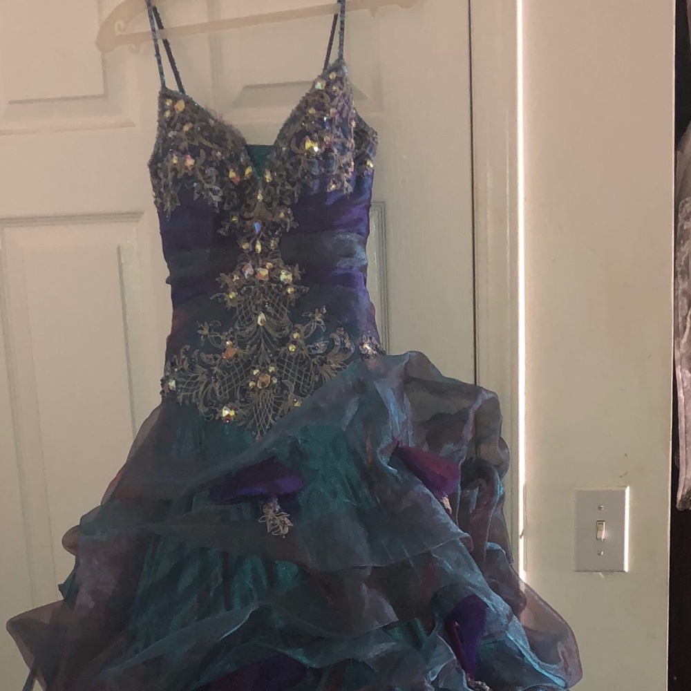 This beautiful teal and purple sweet16 dress ✨